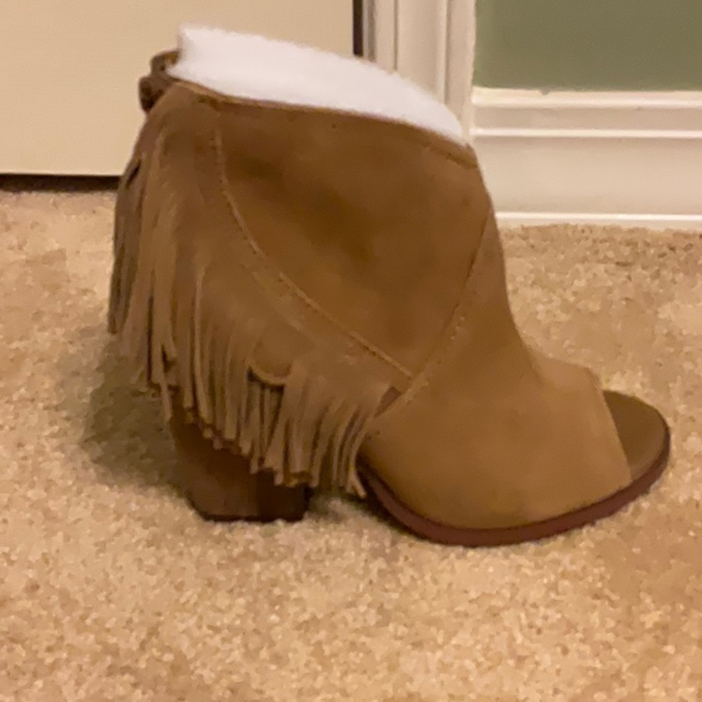 Brand New Gianni Bini Shoes - Picture 2 of 6